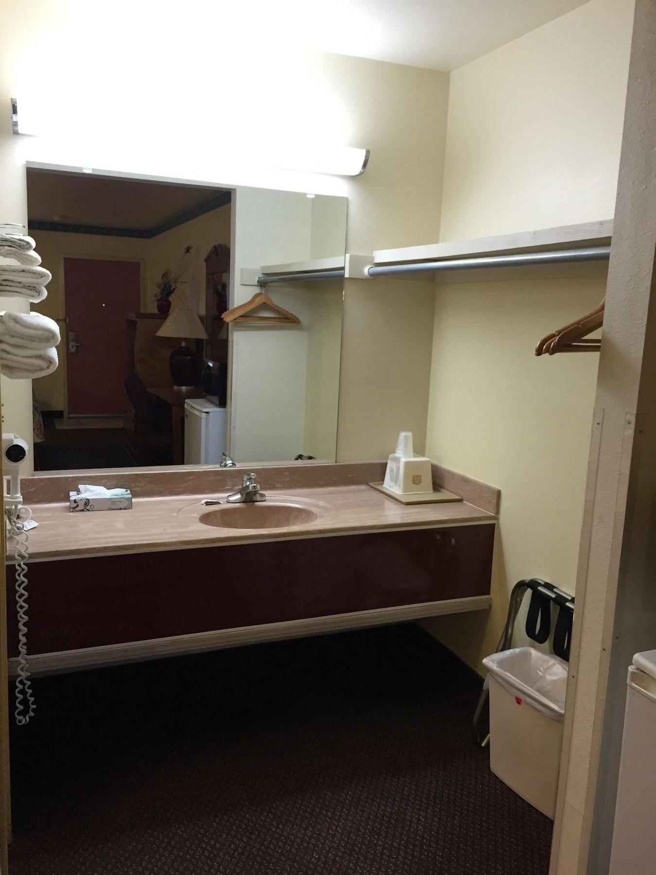 Motel 6 Wichita Ks South I35 Bagian luar foto